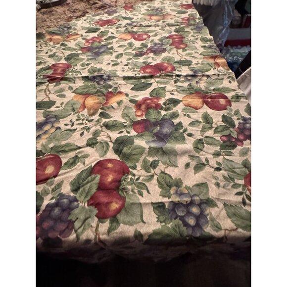 Ex-Cell Home Vintage Fruit Themed Apples Pears Grapes Cotton Tablecloth - Picture 10 of 16